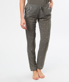 Product Créez votre pyjama en mixant ce pantalon imprimé à un top uni! Pantalon Le mannequin mesure 177cm et porte une taille S/36Description Créez votre pyjama en mixant ce pantalon imprimé à un top uni! Pantalon Le mannequin mesure 177cm et porte une taille S/36 Femme Nuit > MODÈLES > Bas de Pyjama > Pantalons Frais de port offerts des 60EUR Mise à jour 01/10/18
