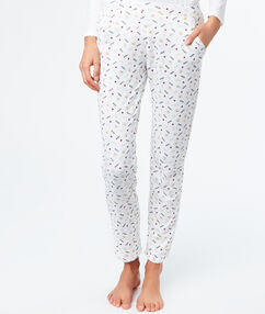 Product Un imprimé fun et une matière douce: craquez! Pantalon 2 poches ImpriméDescription Un imprimé fun et une matière douce: craquez! Pantalon 2 poches Imprimé Femme Nuit > MODÈLES > Bas de Pyjama > Pantalons Frais de port offerts des 60EUR Mise à jour 01/11/18
