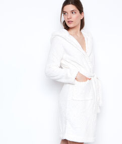 Product Une veste doudou ultra douce pour cocooner sans limites! Veste longue Manches longues 2 poches Ceinture Le mannequin mesure 176cm et porte une taille S/36Description Une veste doudou ultra douce pour cocooner sans limites! Veste longue Manches longues 2 poches Ceinture Le mannequin mesure 176cm et porte une taille S/36 Femme Nuit Frais de port offerts des 60EUR Mise à jour 01/11/18