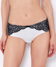 Product Satin + dentelle = lingerie so chic! On aime l´effet transparent au dos ultra sensuel. - Shorty - Satin - Dentelle - Nud satinéDescription Satin + dentelle = lingerie so chic! On aime l´effet transparent au dos ultra sensuel. - Shorty - Satin - Dentelle - Nud satiné Femme Culottes & bas > FORMES > Shortys Frais de port offerts des 60EUR Mise à jour 01/11/18