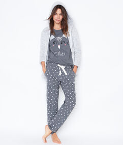 Product Chut! Dormez, cocoonez et chillez au calme dans ce pyjama 3 pièces craquant! Pyjama 3 pièces Veste doudou Top application chat Pantalon application pates de chat Le mannequin mesure 177cm et porte une taille S/36Description Chut! Dormez, cocoonez et chillez au calme dans ce pyjama 3 pièces craquant! Pyjama 3 pièces Veste doudou Top application chat Pantalon application pates de chat Le mannequin mesure 177cm et porte une taille S/36 Femme Nuit Frais de port offerts des 60EUR Mise à jour 01/11/18