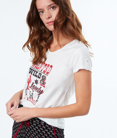 Product Wanted! Wild & lovely girl! Reward: 1000 kisses! Top Col rond Manches courtes Le mannequin mesure 177cm et porte une taille S/36Description Wanted! Wild & lovely girl! Reward: 1000 kisses! Top Col rond Manches courtes Le mannequin mesure 177cm et porte une taille S/36 Femme Nuit > MODÈLES > Hauts de Pyjama > Les Manches Courtes Frais de port offerts des 60EUR Mise à jour 12/28/17