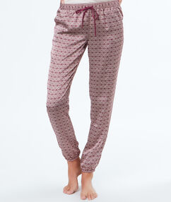 Product En version satinée, le pantalon de pyjama nous fait passer des nuits chic! Pantalon Resserré aux chevilles Le mannequin mesure 177cm et porte une taille S/36Description En version satinée, le pantalon de pyjama nous fait passer des nuits chic! Pantalon Resserré aux chevilles Le mannequin mesure 177cm et porte une taille S/36 Femme Nuit > MODÈLES > Bas de Pyjama > Pantalons Frais de port offerts des 60EUR Mise à jour 01/10/18