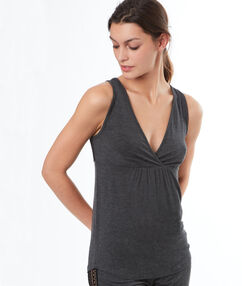 Product Un dos en dentelle dévoile la peau dans ce top confortable! Top Décolleté croisé Dos dentelle Le mannequin mesure 177cm et porte une taille S/36Description Un dos en dentelle dévoile la peau dans ce top confortable! Top Décolleté croisé Dos dentelle Le mannequin mesure 177cm et porte une taille S/36 Femme Nuit > MODÈLES > Tous les pyjamas Frais de port offerts des 60EUR Mise à jour 12/16/17