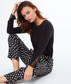 Product Créez votre pyjama en associant ce pantalon imprimé à un top uni! Pantalon 2 poches Le mannequin mesure 177cm et porte une taille S/36Description Créez votre pyjama en associant ce pantalon imprimé à un top uni! Pantalon 2 poches Le mannequin mesure 177cm et porte une taille S/36 Femme Nuit > MODÈLES > Bas de Pyjama > Pantalons Frais de port offerts des 60EUR Mise à jour 01/11/18