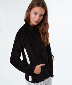 Product Misez sur le total look pyjama en associant cette chemise de pyjama au pantalon coordonné! Pantalon 2 poches Le mannequin mesure 177cm et porte une taille S/36Description Misez sur le total look pyjama en associant cette chemise de pyjama au pantalon coordonné! Pantalon 2 poches Le mannequin mesure 177cm et porte une taille S/36 Femme Nuit > MODÈLES > Homewear > Vestes Frais de port offerts des 60EUR Mise à jour 01/14/18