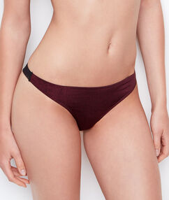 Product Invisible sous les vêtements, ce tanga sait se faire discret avec sa construction sans couture! Tanga MicroDescription Invisible sous les vêtements, ce tanga sait se faire discret avec sa construction sans couture! Tanga Micro Femme Culottes & bas > FORMES > Tangas Frais de port offerts des 60EUR Mise à jour 01/11/18