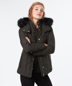 Product La doudoune s´adopte en version fittée pour nous donner du style en plus de nous tenir chaud tout l´hiver! Doudoune Capuche Fausse fourrure Fermeture zippée Manches longues Le mannequin mesure 177cm et porte une taille S/36Description La doudoune s´adopte en version fittée pour nous donner du style en plus de nous tenir chaud tout l´hiver! Doudoune Capuche Fausse fourrure Fermeture zippée Manches longues Le mannequin mesure 177cm et porte une taille S/36 Femme Prêt-à-porter > VÊTEMENTS > Manteaux Frais de port offerts des 60EUR Mise à jour 01/11/18