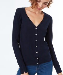Product Une maille fine et douce Un bon basique pour se réchauffer ! Cardigan Col V Manches longues Le mannequin mesure 177cm et porte une taille S/36Description Une maille fine et douce Un bon basique pour se réchauffer ! Cardigan Col V Manches longues Le mannequin mesure 177cm et porte une taille S/36 Femme Prêt-à-porter > VÊTEMENTS > Pulls & Gilets Frais de port offerts des 60EUR Mise à jour 12/29/17