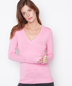 Product Une maille fine et douce Un bon basique pour se réchauffer ! Pull Col en V Manches longues Le mannequin mesure 177cm et porte une taille S/36Description Une maille fine et douce Un bon basique pour se réchauffer ! Pull Col en V Manches longues Le mannequin mesure 177cm et porte une taille S/36 Femme Prêt-à-porter > VÊTEMENTS > Pulls & Gilets Frais de port offerts des 60EUR Mise à jour 01/14/18