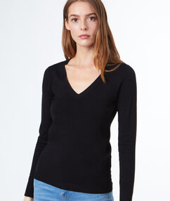 Product Une maille fine et douce Un bon basique pour se réchauffer ! Pull Col V Manches longues Le mannequin mesure 177cm et porte une taille S/36Description Une maille fine et douce Un bon basique pour se réchauffer ! Pull Col V Manches longues Le mannequin mesure 177cm et porte une taille S/36 Femme Prêt-à-porter > VÊTEMENTS > Pulls & Gilets Frais de port offerts des 60EUR Mise à jour 12/29/17