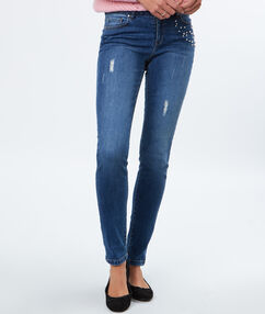 Product L´incontournable slim affiche des perles sur sa poche! Jean Accros genoux Perles Le mannequin mesure 177cm et porte une taille S/36Description L´incontournable slim affiche des perles sur sa poche! Jean Accros genoux Perles Le mannequin mesure 177cm et porte une taille S/36 Femme Prêt-à-porter > VÊTEMENTS > Jeans Frais de port offerts des 60EUR Mise à jour 01/11/18