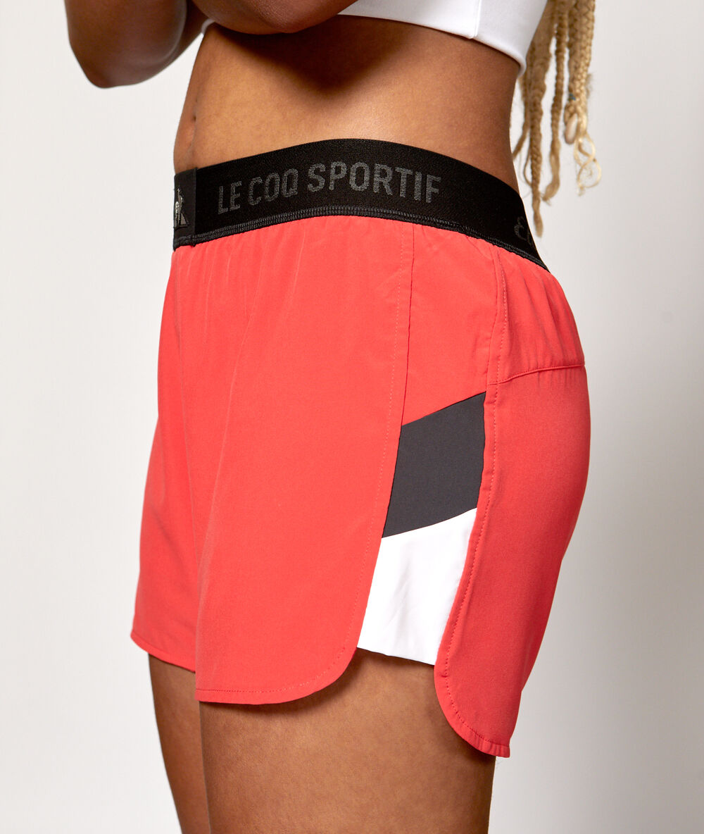 Short de training corail.