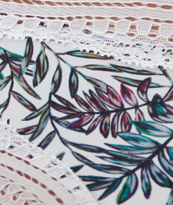 Tanga imprimé, bords dentelle Tanga imprimé, bords dentelle