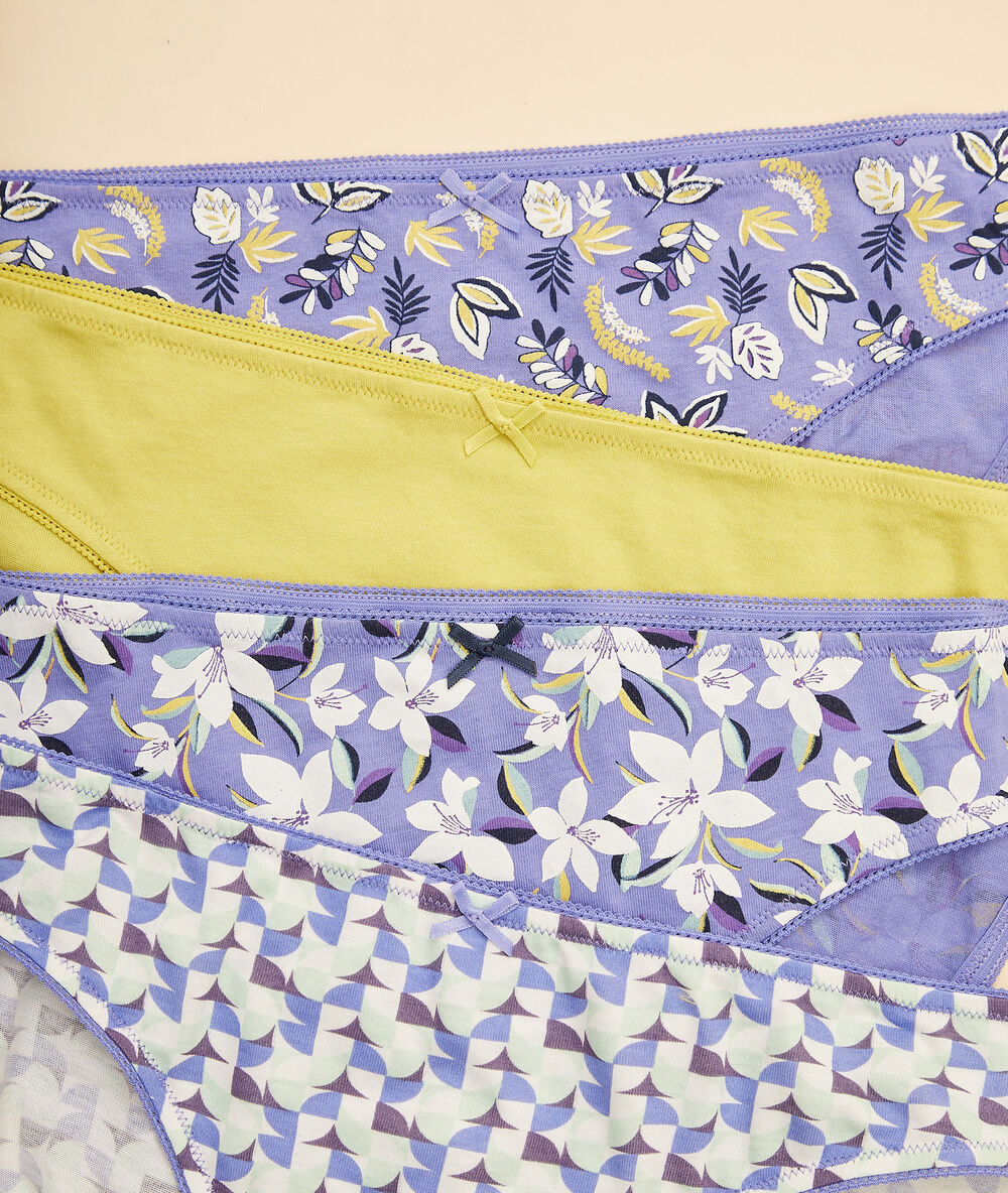 Lot de 4 culottes bleu.