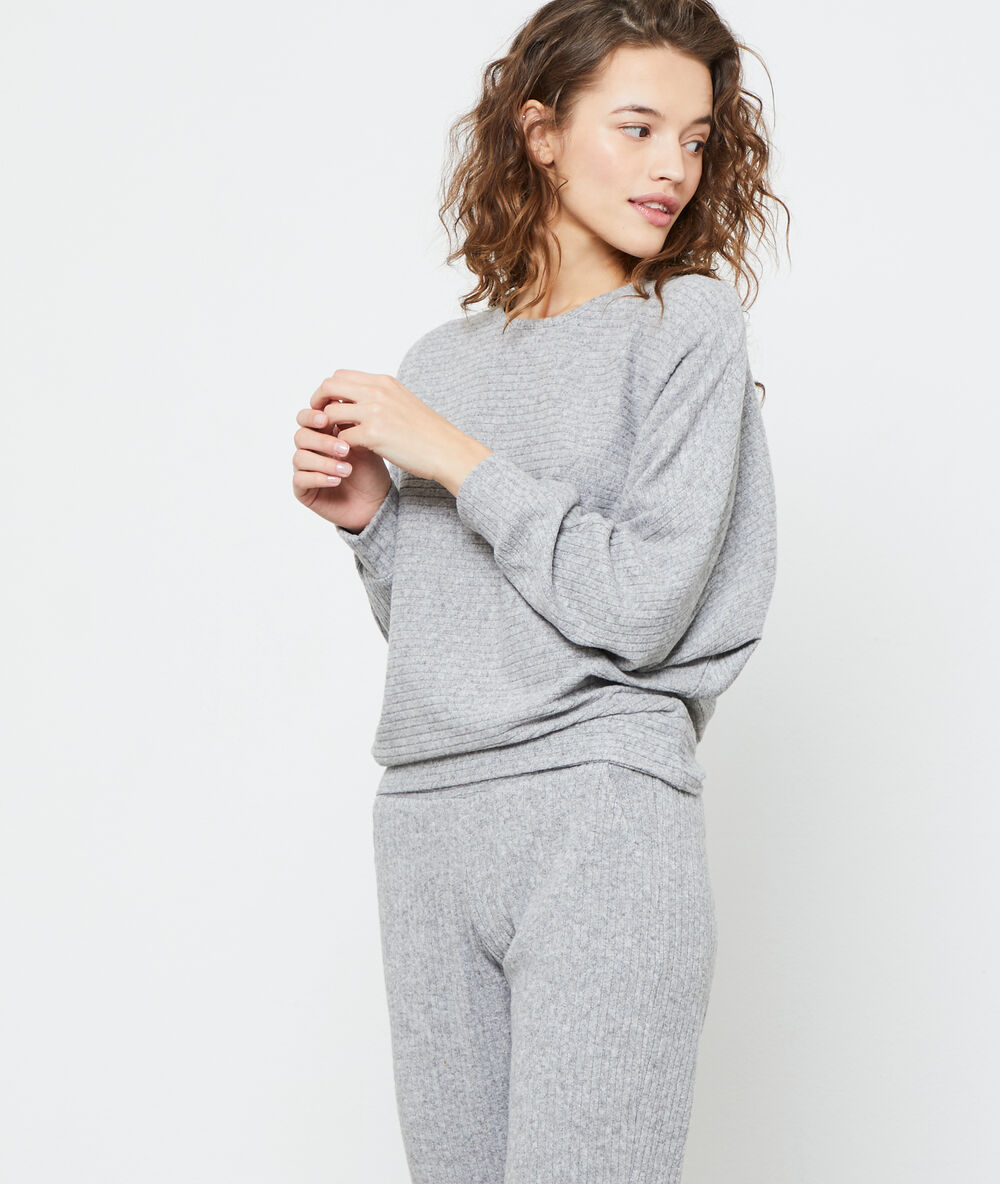 Top manches longues gris.