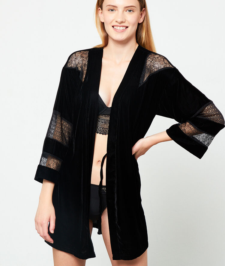 Kimono empiècements dentelle noir.