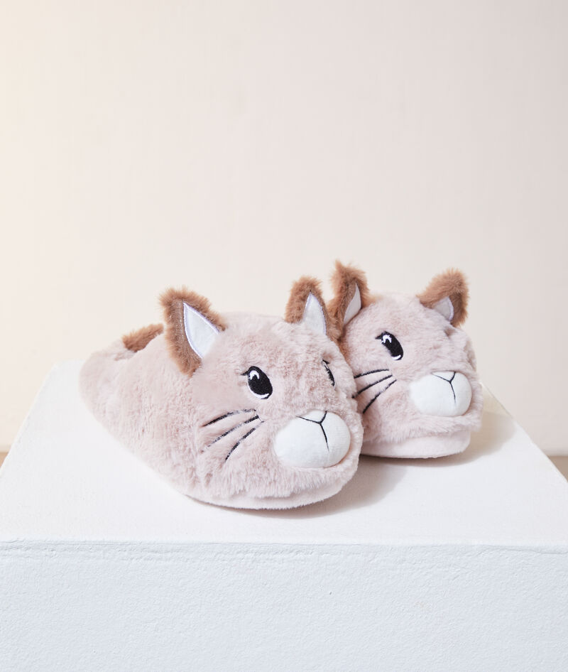 Chaussons Ouverts Ecureuil Nutty Beige Etam C'est un cadeau tout mignon a offrir a noel 2016 : nutty chaussons ouverts ecureuil