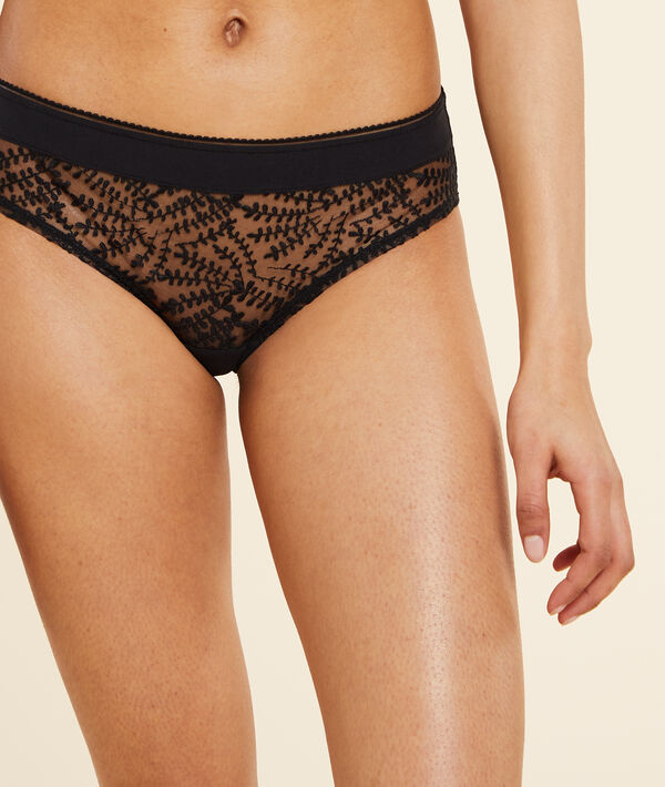 Shorty en tulle brodé Shorty en tulle brodé;${refinementColor}