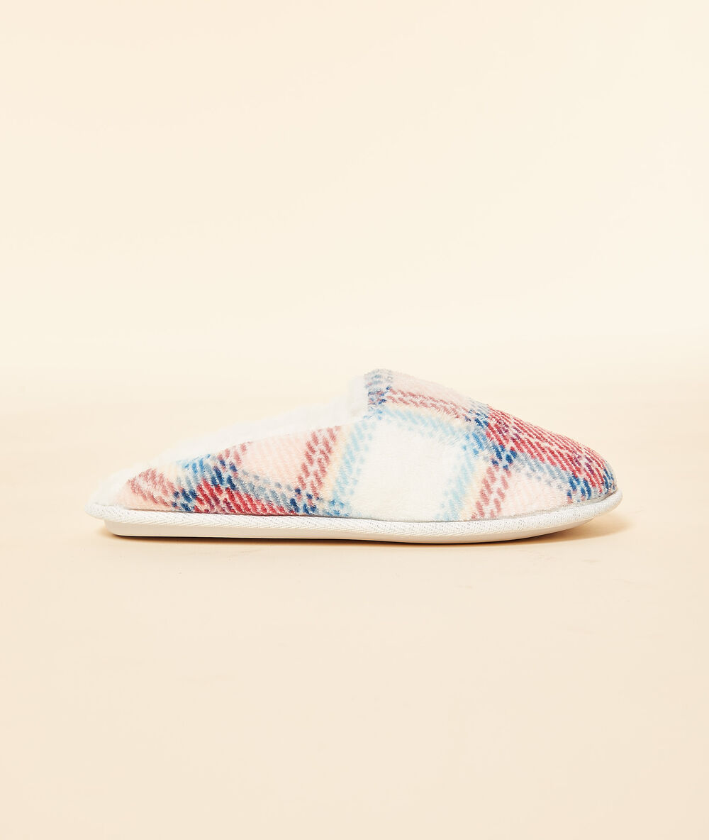 Chaussons mule rouge.