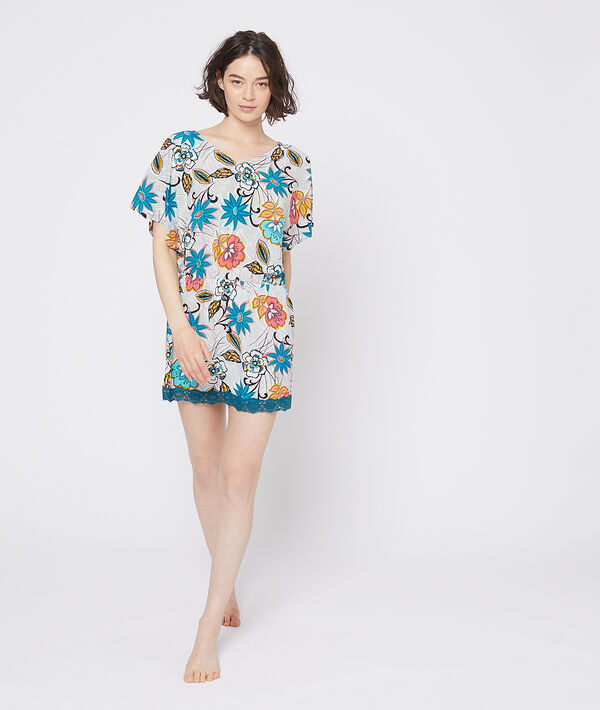 Chemise de nuit à imprimé floral multicolore.