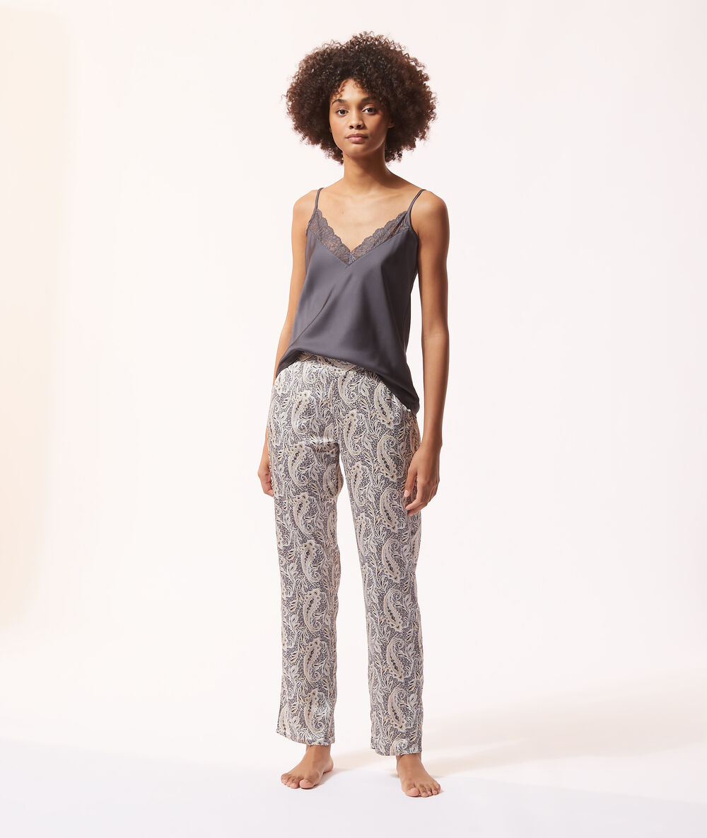 Pyjama 3 pièces satin et polaire anthracite.
