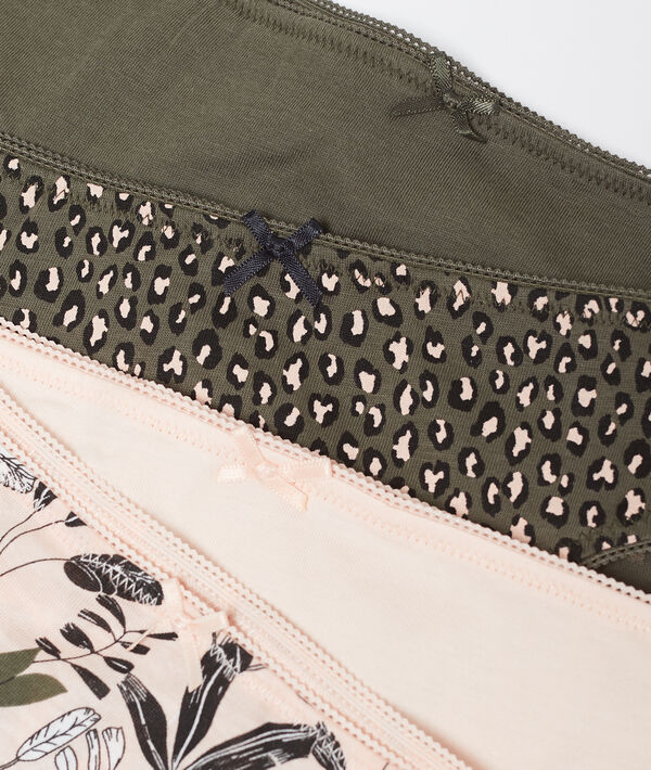 Lot de 4 culottes en coton kaki.
