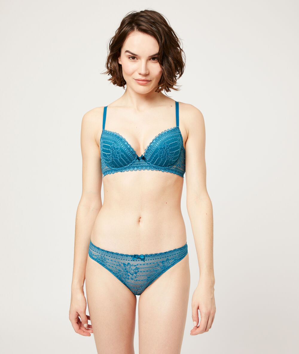 Slip en dentelle bleu canard.