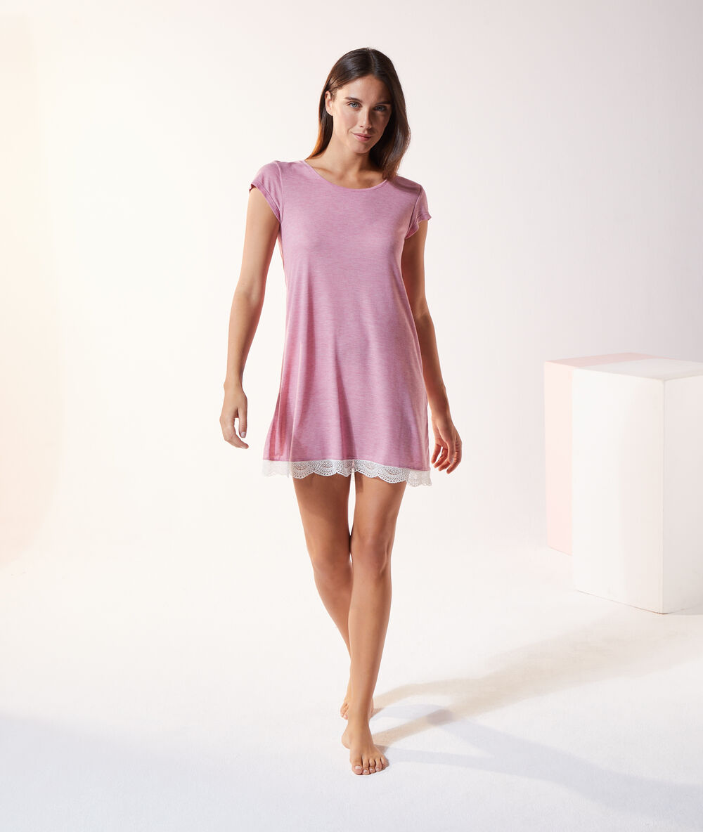 Chemise de nuit bas dentelle petunia.