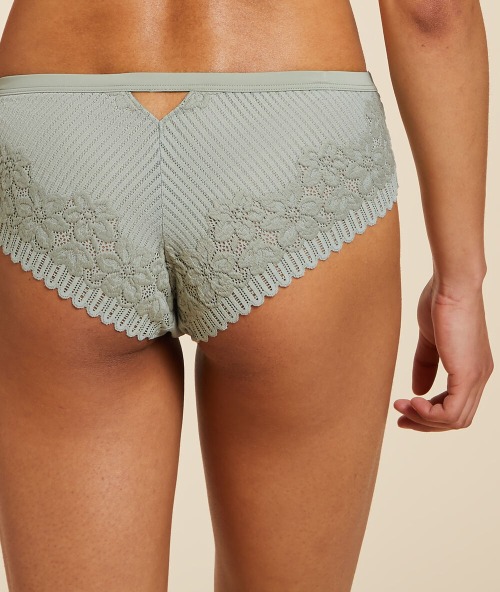 Shorty en dentelle argile.
