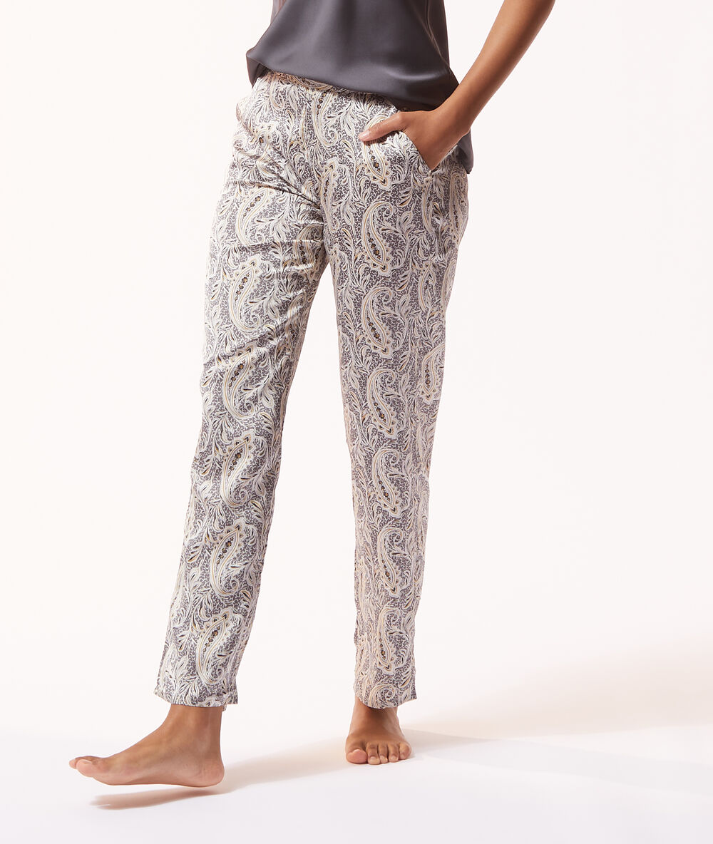 Pyjama 3 pièces satin et polaire anthracite.