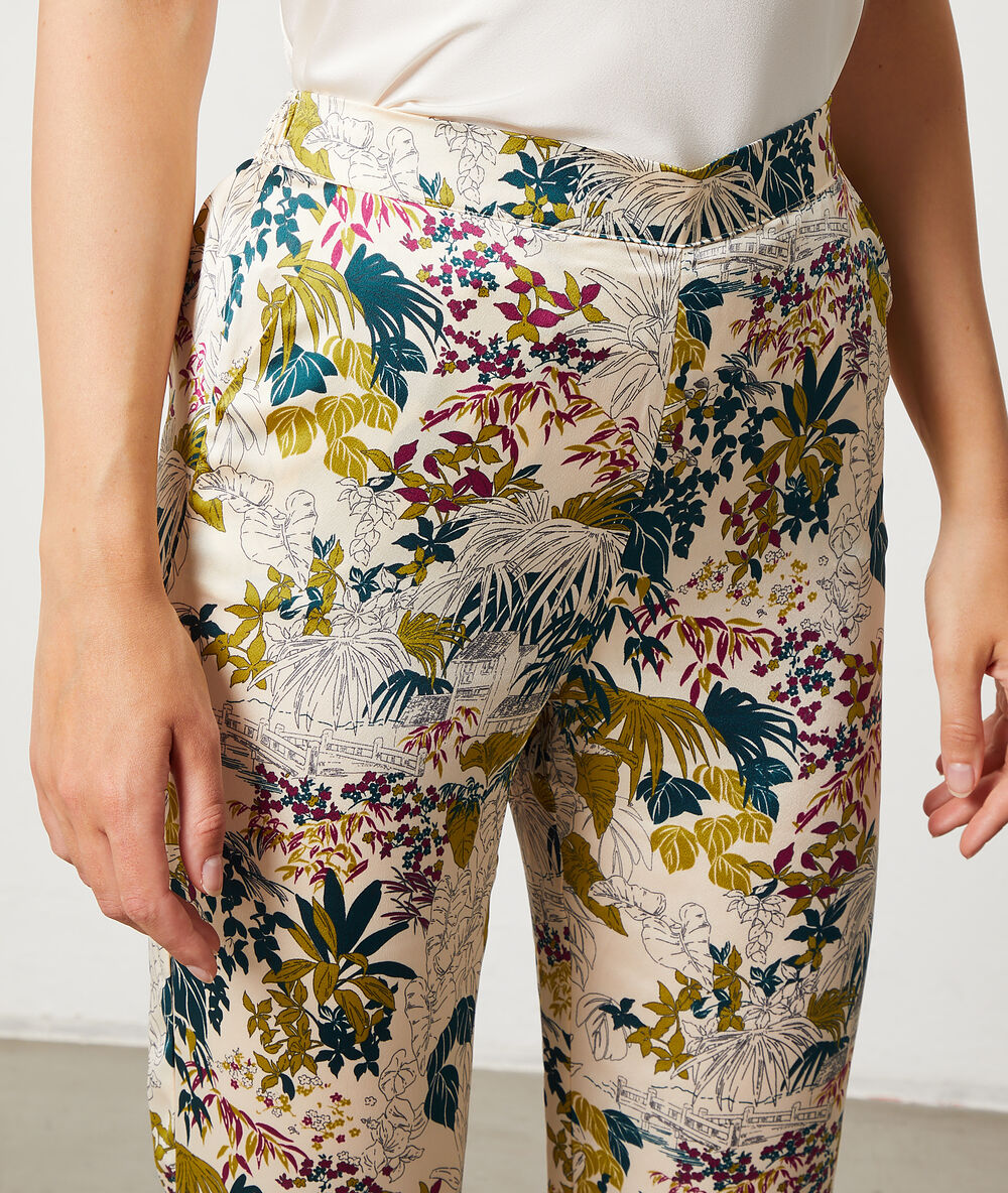 Pantalon imprimé feuillage ecru.