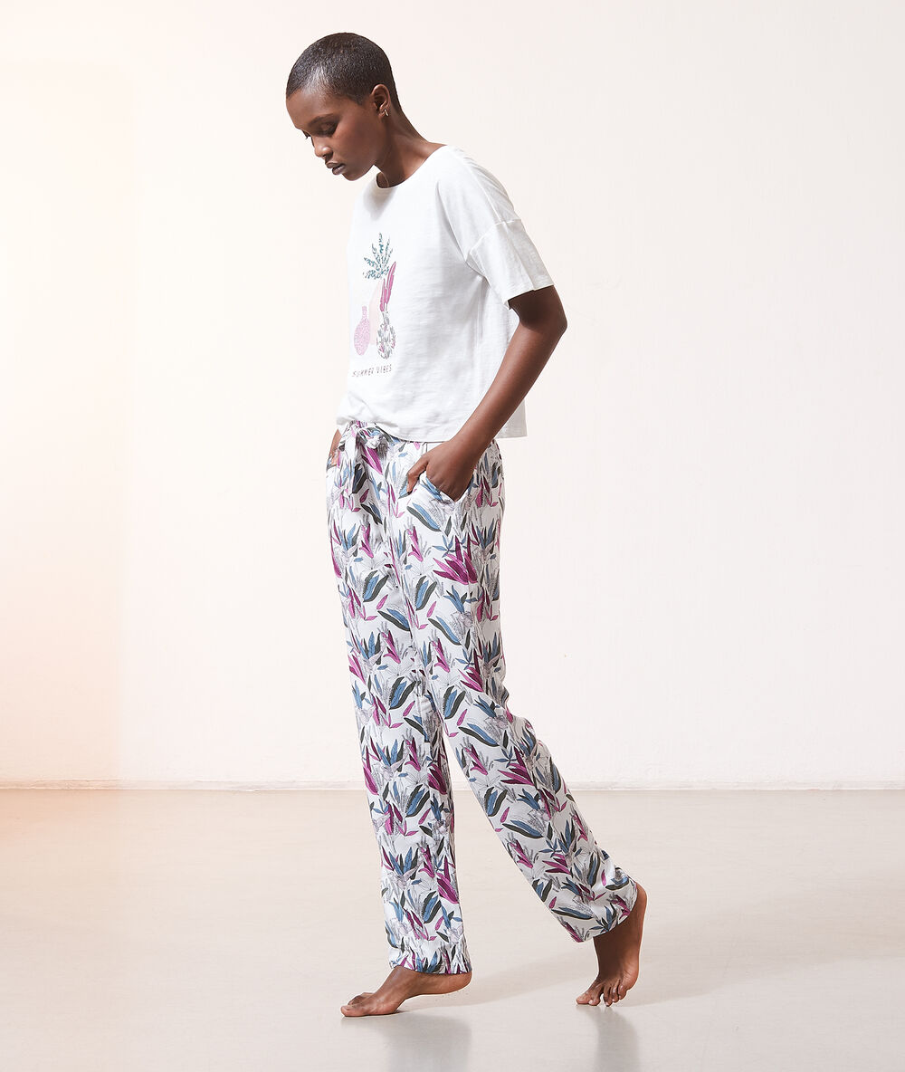 Pantalon de pyjama imprimé fleuri ecru.