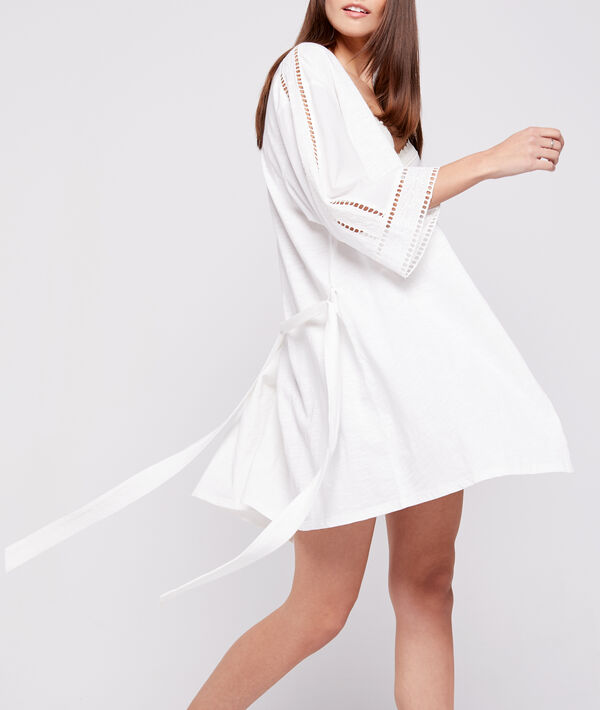 Kimono déshabillé en coton brodé Kimono déshabillé en coton brodé