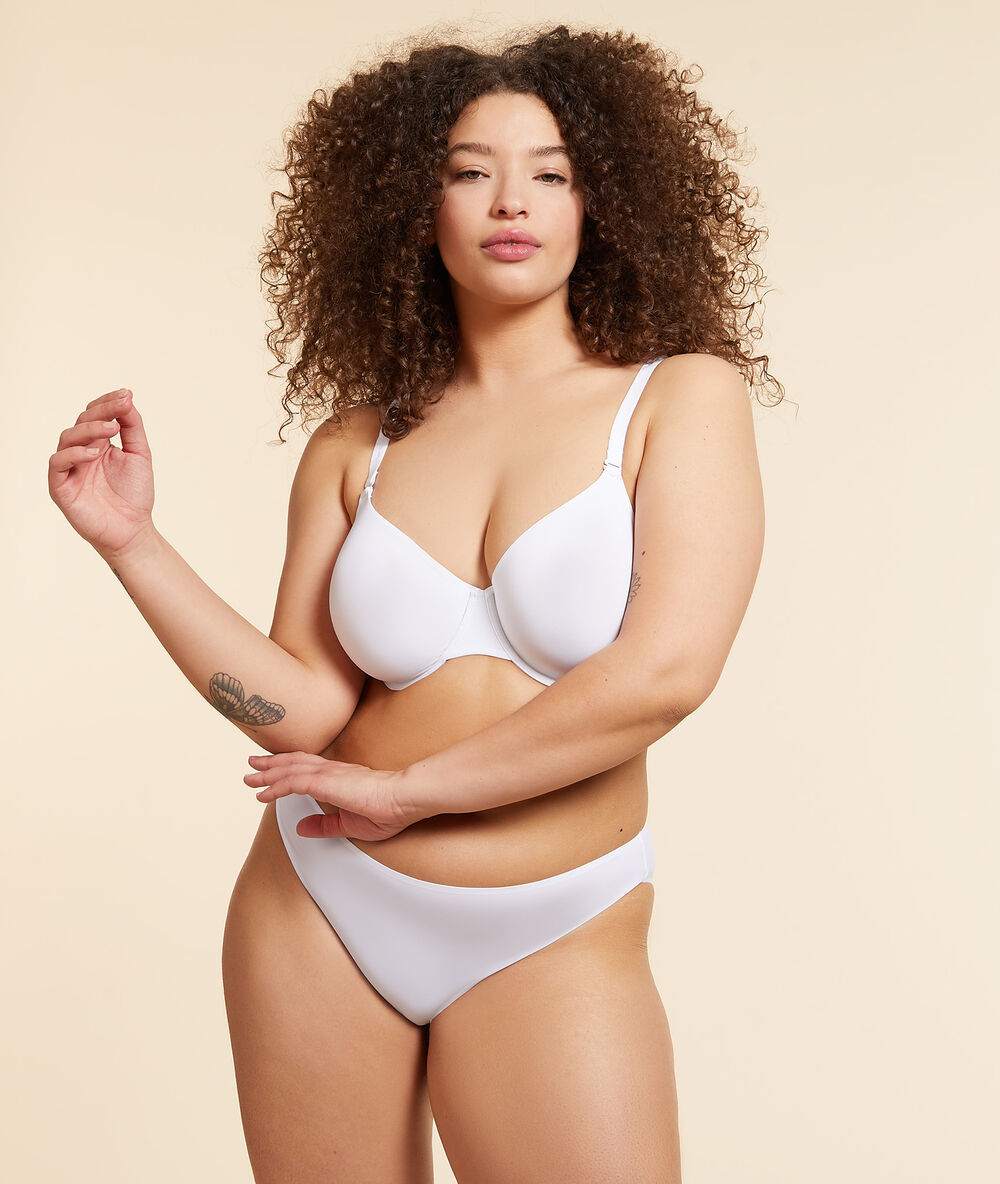 Soutien-gorge corbeille, bonnet e blanc.