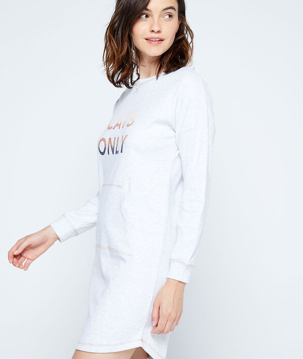 Chemise de nuit "cats only" gris.