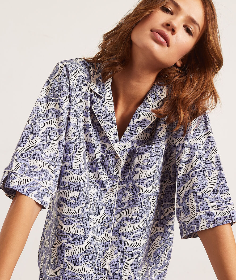 Chemise manches courtes imprimée tigres bleu.