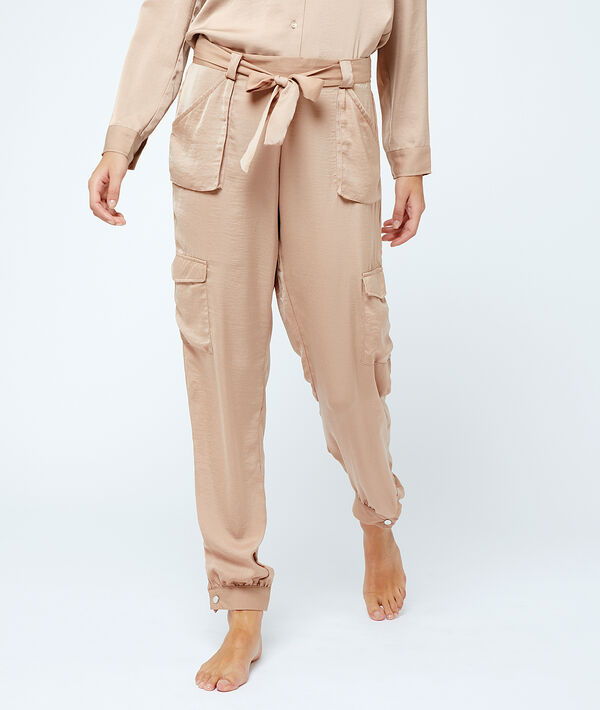 Pantalon satiné cargo Pantalon satiné cargo;${refinementColor}