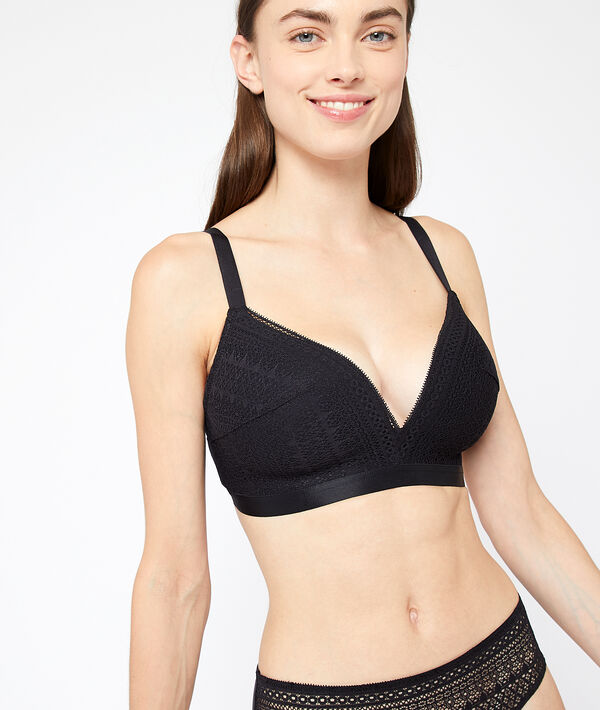 Soutien-gorge triangle à coques fines noir.