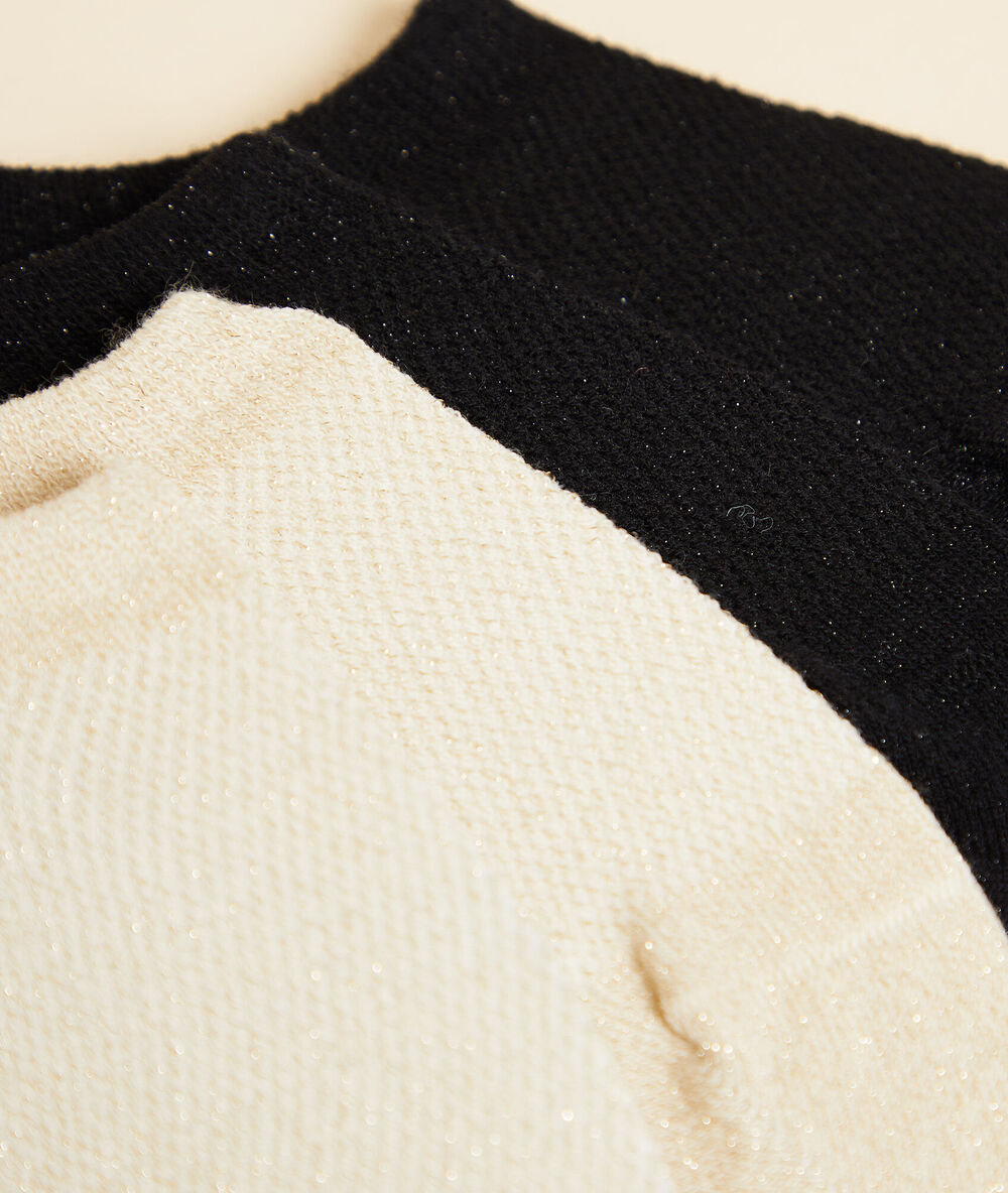 2 paires de socquettes noir.