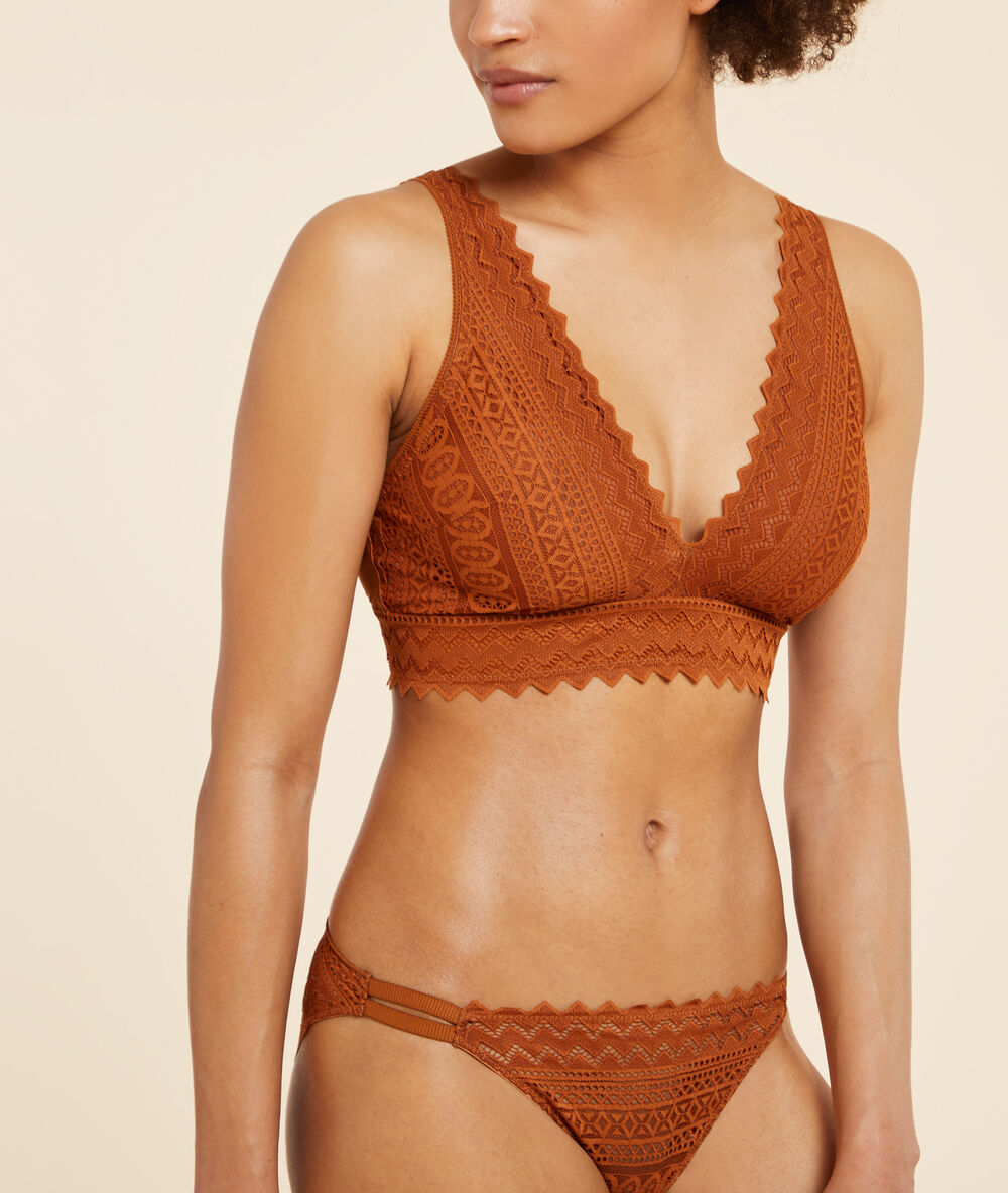 Soutien-gorge n°8 - triangle sans armatures, bonnet d cuivre.