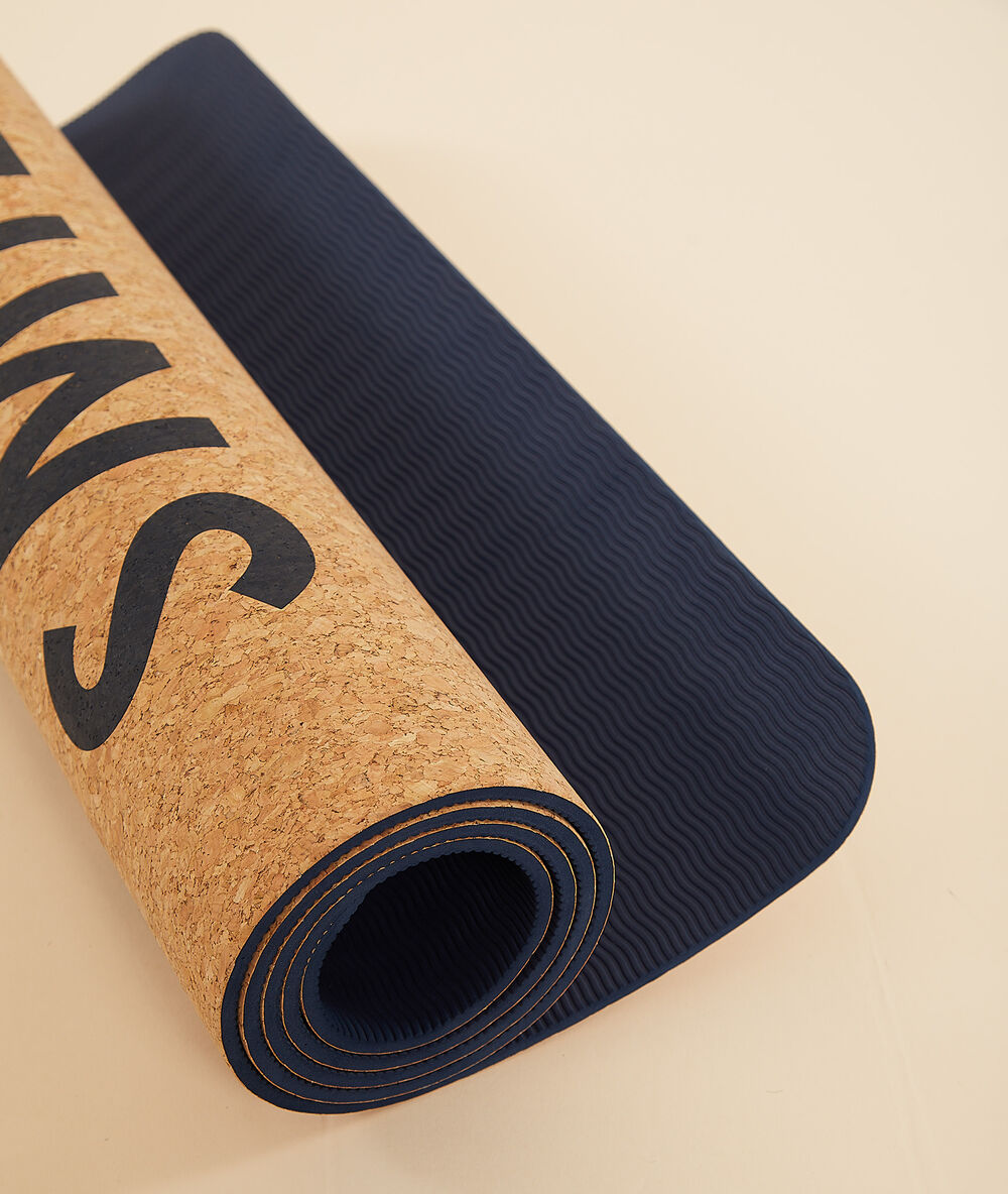 Tapis de yoga lin.