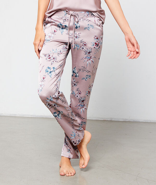 Pyjama 3 pièces satiné mauve.