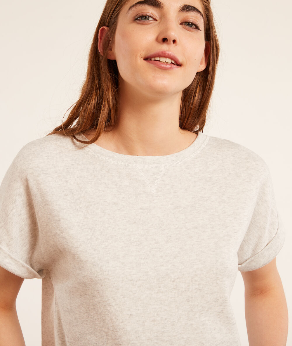 Top manches courtes gris clair.