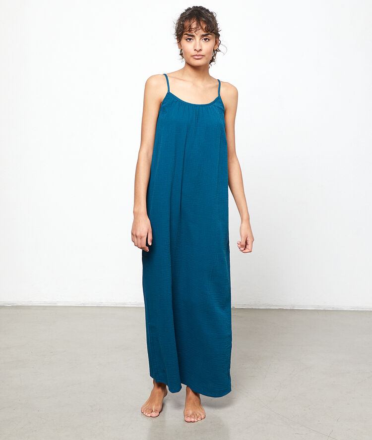 Nuisette longue et ample bleu.