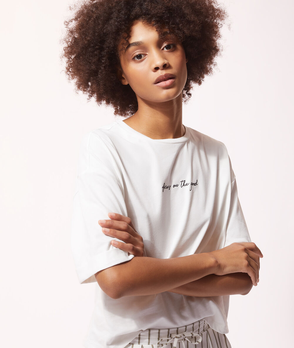 T-shirt "focus on the good" ecru.
