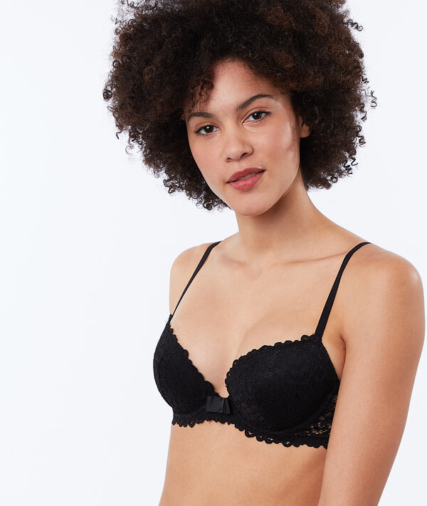 Soutien-gorge n°5 - ampliforme classique en dentelle noir.