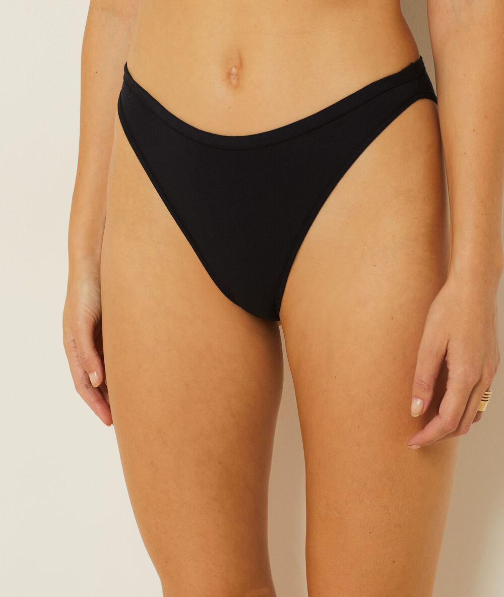 Culotte high leg en coton bio extensible noir.