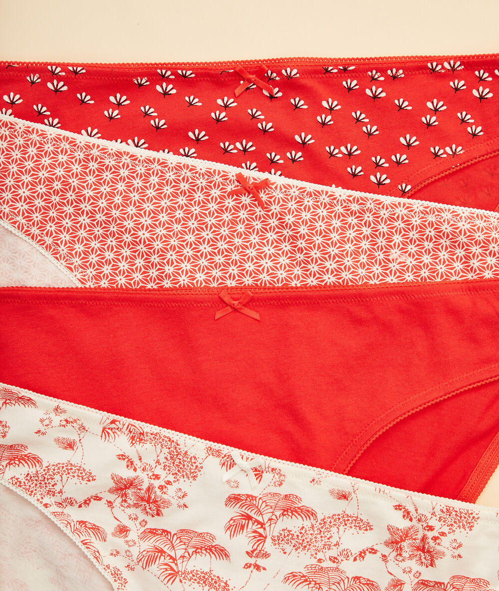 Lot de 4 culottes rouge.