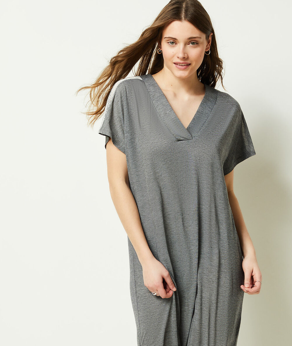 Chemise de nuit longue col v gris.